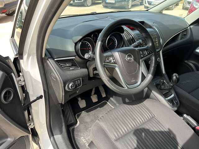 OPEL ZAFIRA TOURER 1.4 T SPANISH LHD IN SPAIN 106000 MILES SUPERB 7 SEATS 2014